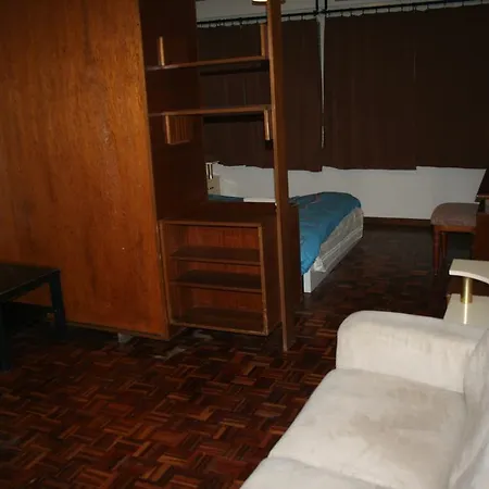 Louki Akrita Studio Apartmán *